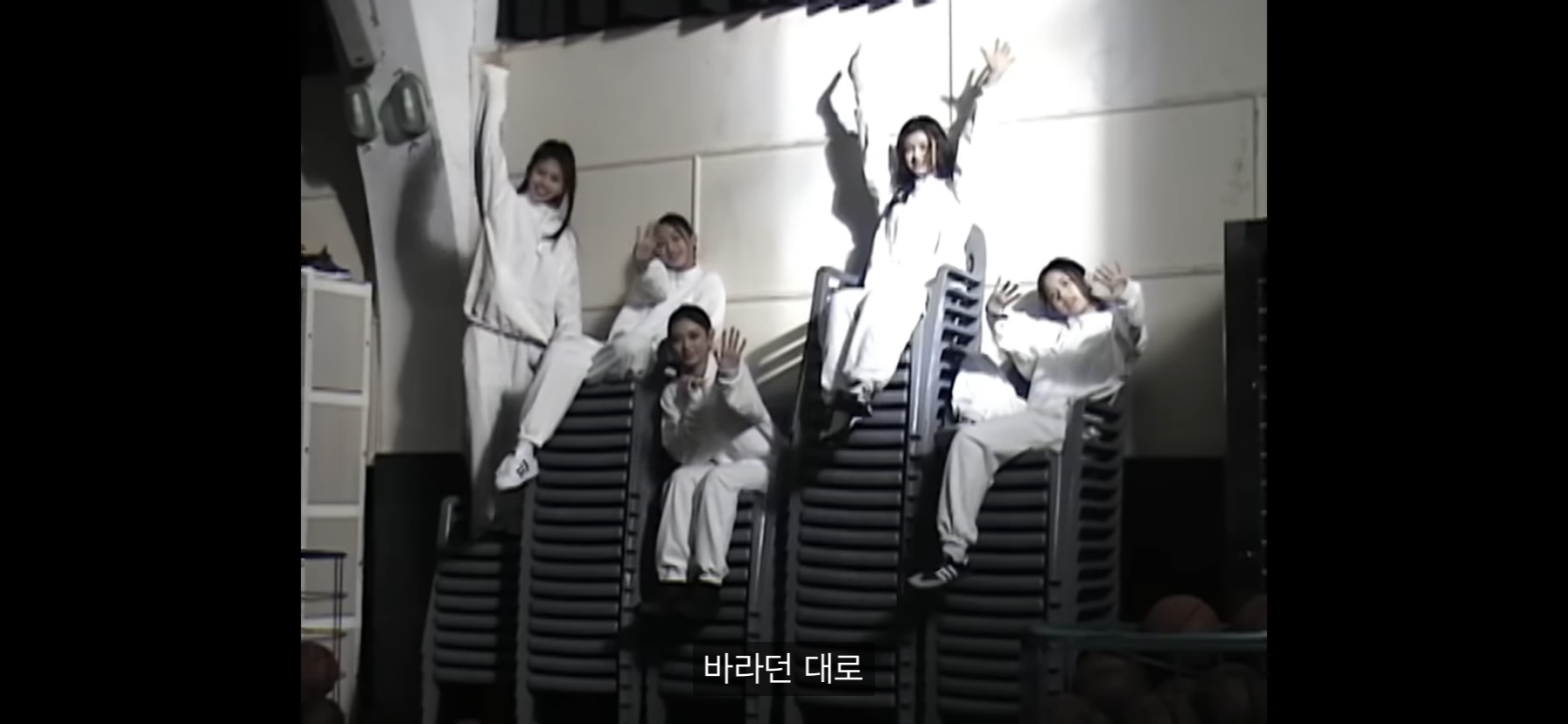 [잡담] 뉴진스 뮤비에 찐 한국 하이틴요소 | 인스티즈