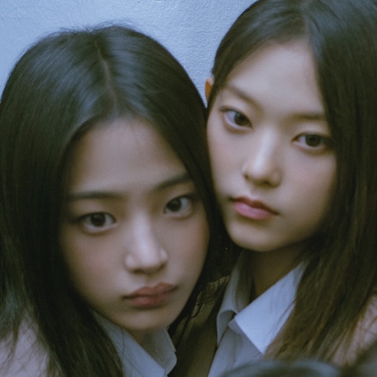 [잡담] 뉴진스 민지랑 해린이 서로 다른 의미에서 한국 여자 자석 같이 생겼다 | 인스티즈