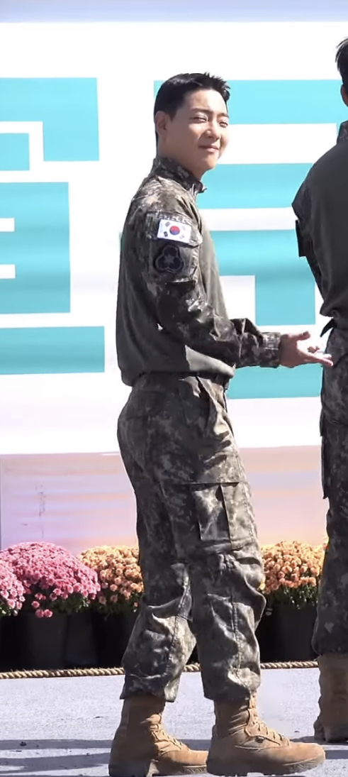 [잡담] 이분 성함 아는 사람.. | 인스티즈