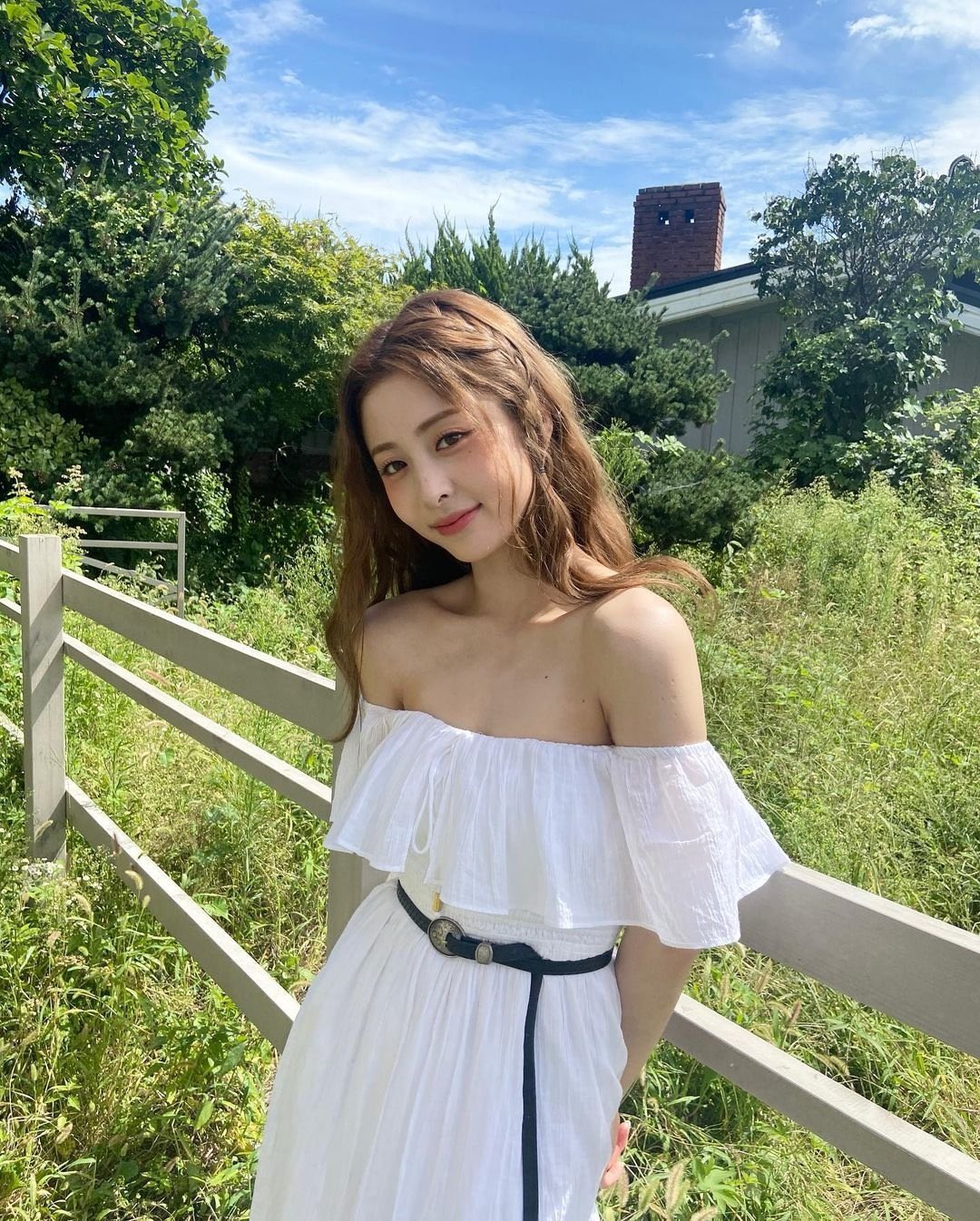 [잡담] 르세라핌 허윤진 인스타 갸이쁘다 | 인스티즈