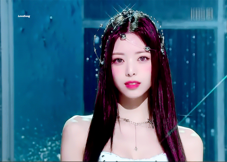 [잡담] 약간 여돌들 이런식으로 꾸미는거 좋아하는 익들 있냐 | 인스티즈