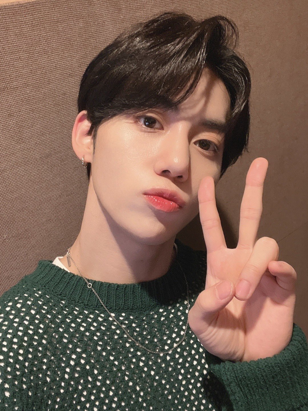 [잡담] 무대하면서 표정 잘 쓰는 남돌 멤 | 인스티즈