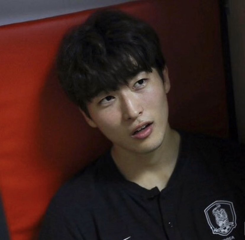 [잡담] 나 조규성 이런 사진 볼 때마다 마음이 힘들다 | 인스티즈