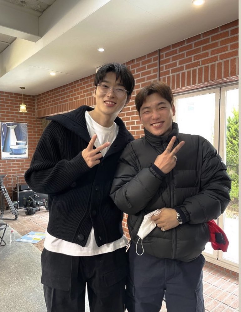 [잡담] 조규성 이 착장이 유퀴즈였냐고... 미띤 진짜 | 인스티즈