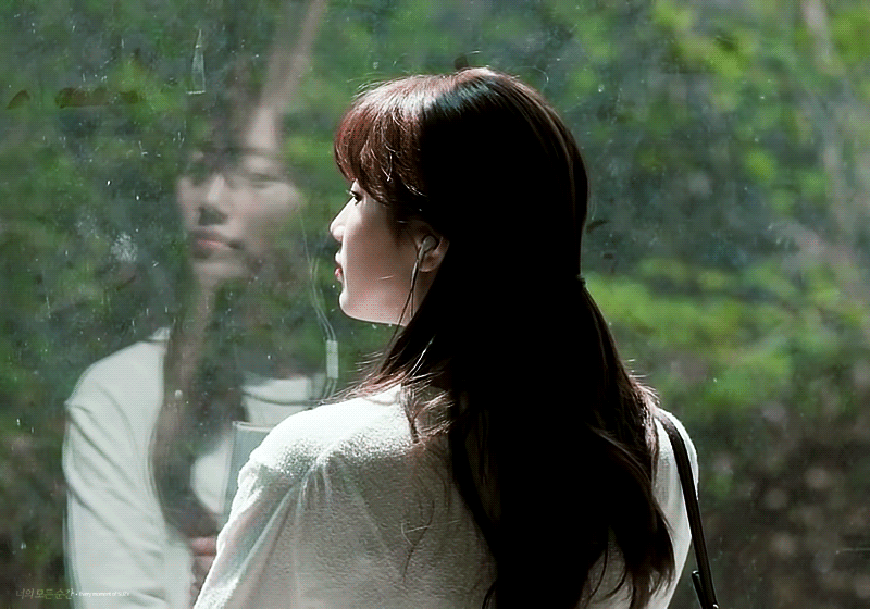 [잡담] 수지 사진에 뉴진스 디토 입혀도 찰떡일 거 같지 않아? | 인스티즈