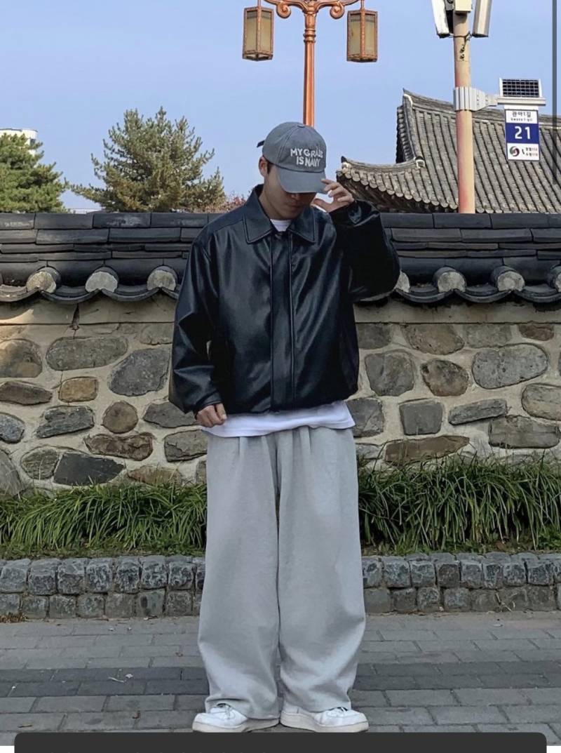 나 이런식으로 옷 입는데 가방 뭐 사야해 | 인스티즈