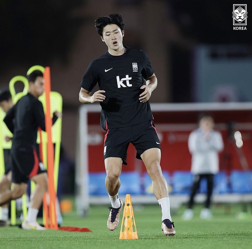 [잡담] 조규성 이 남자는 무슨 훈련 중에도 잘생겼냐 | 인스티즈