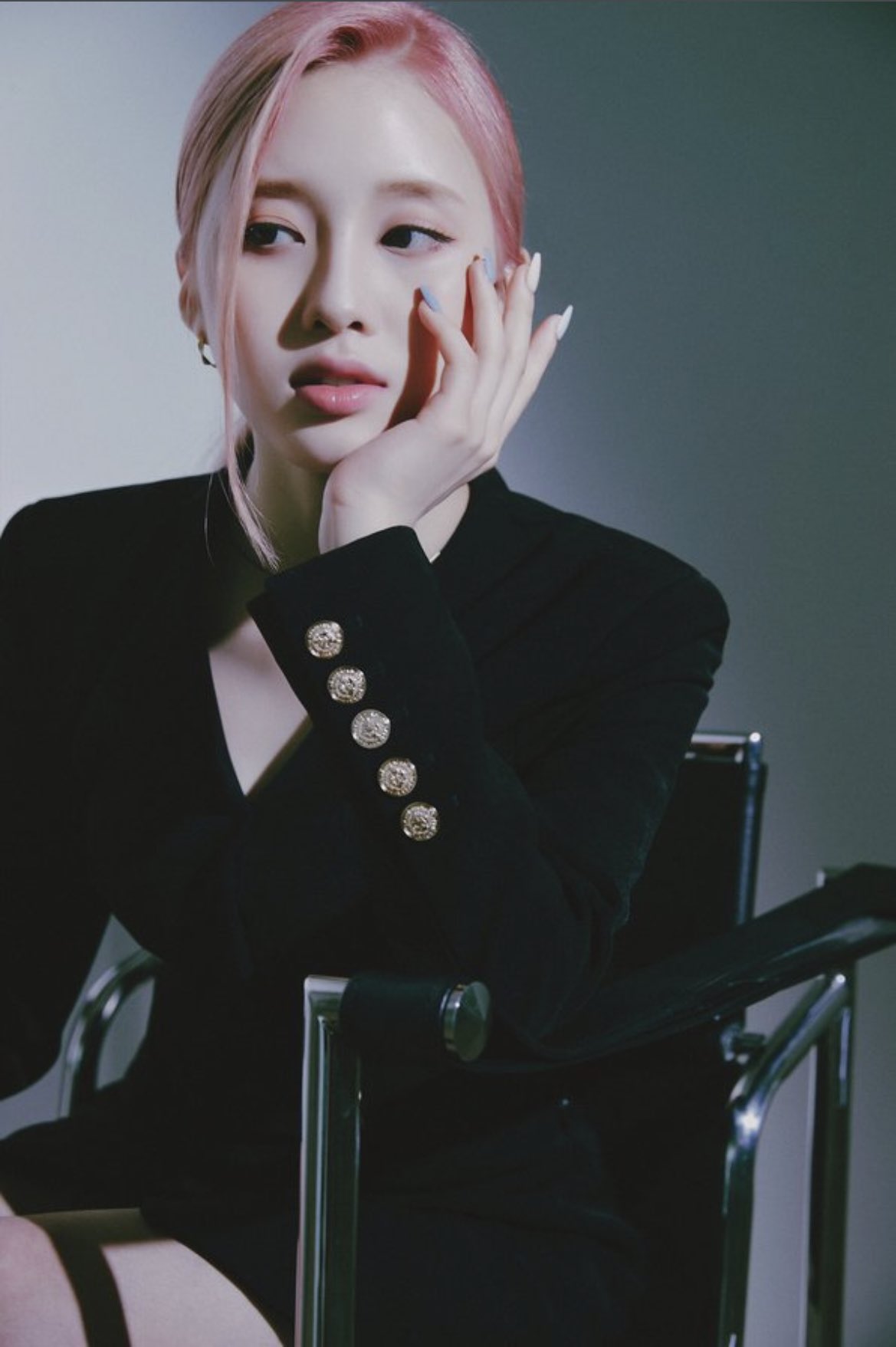 [잡담] 라잇썸 나영이 수트화보 찍은거 올라왔는데 | 인스티즈