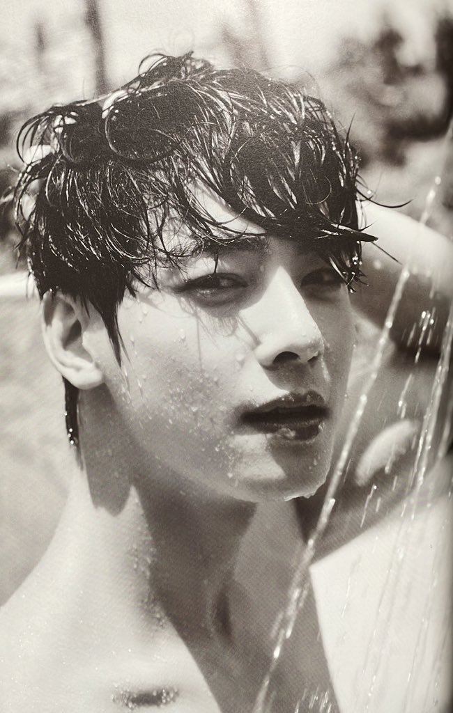 [잡담] 와 차은우 포토북 후기 보고 바로 번장 뒤진 사람 나야 나 | 인스티즈