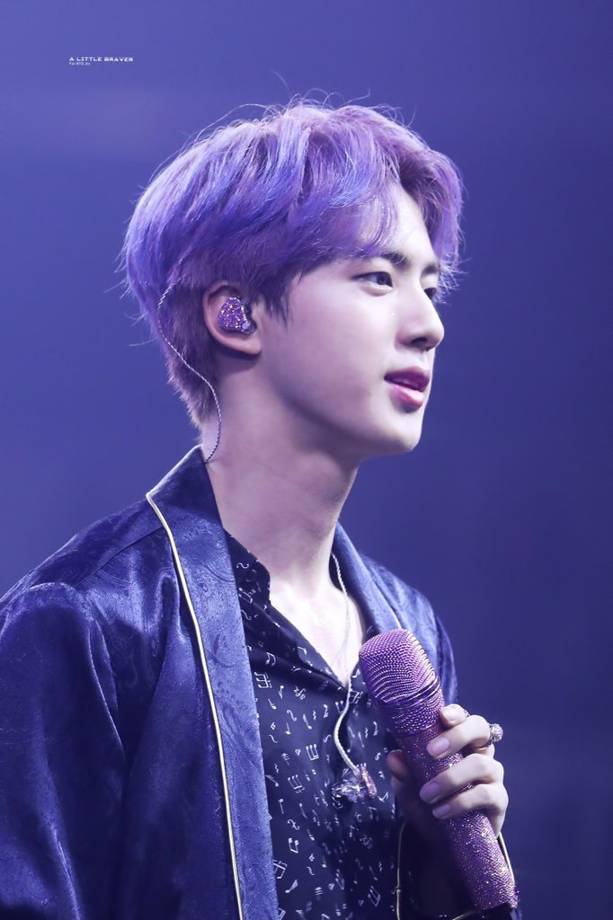 [잡담] 방탄 진은 어두운 색 머리가 어울린다고 생각했는데 보라머리 뭐야 | 인스티즈