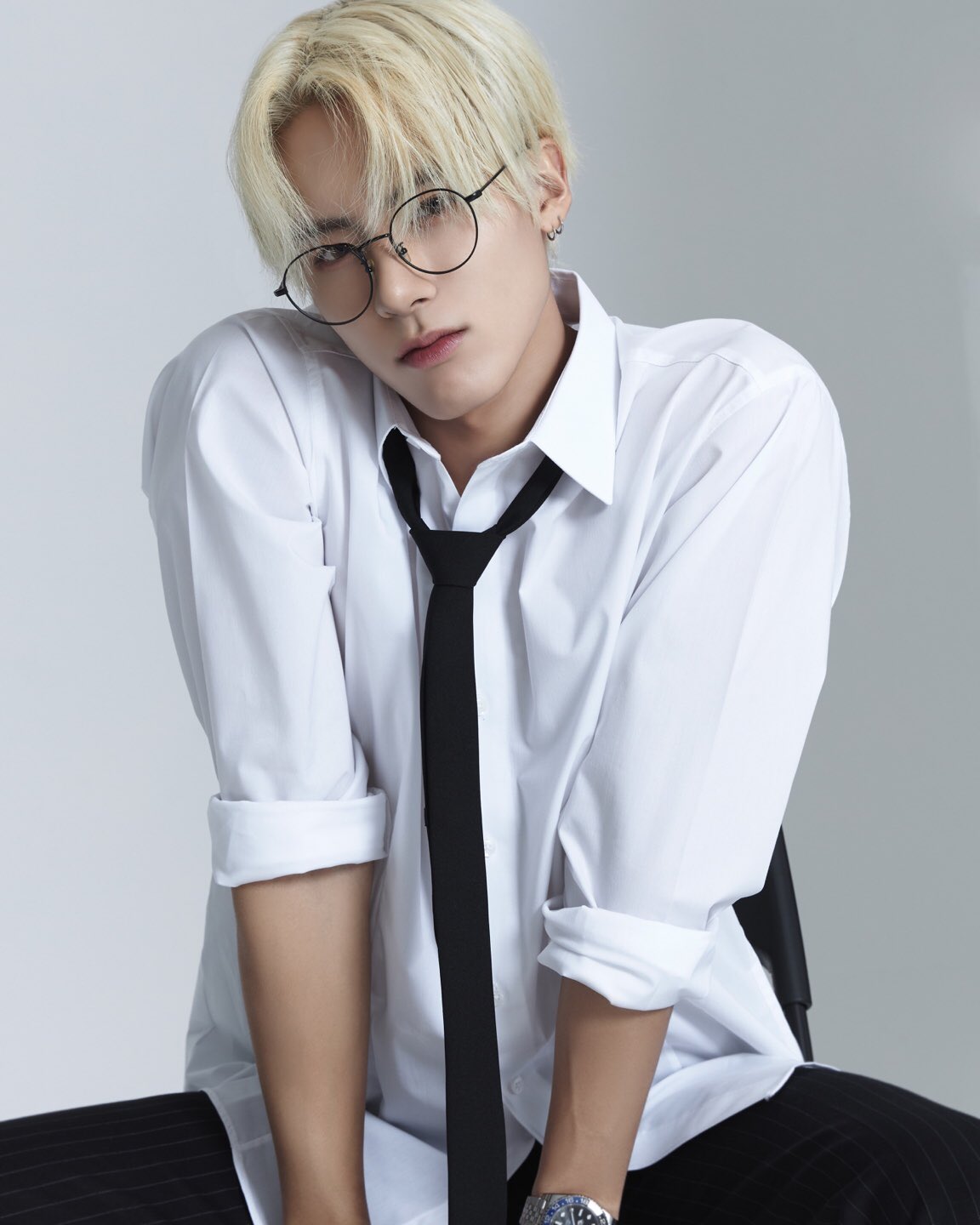 [잡담] 아니 에릭 사진 뜬 거 대박적이다.. | 인스티즈