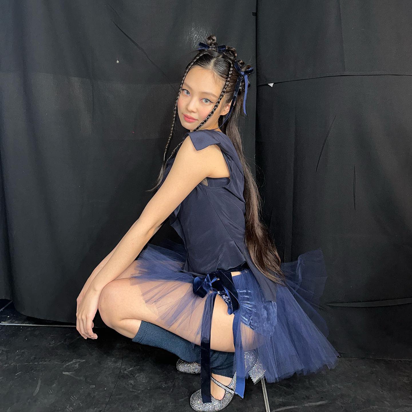 [잡담] 제니 인스타 귀엽고 힙하고 다 해 | 인스티즈