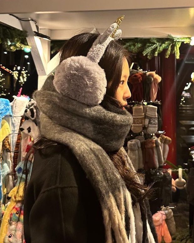 [잡담] 제니 인스타 또 떴는데 꽁꽁싸매서 귀여워 ㅋㅋ | 인스티즈