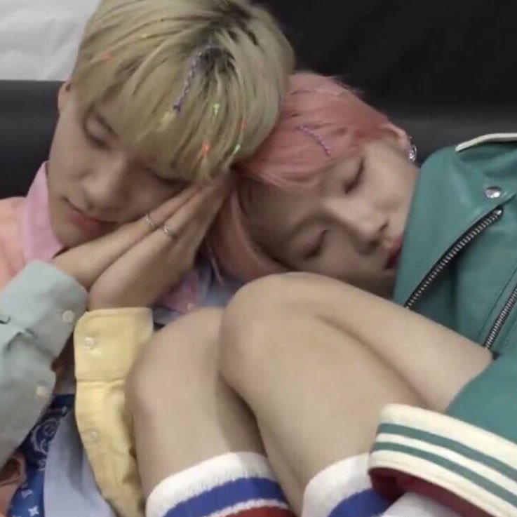 [잡담] 에릭이랑 뉴 개귀엽다 | 인스티즈