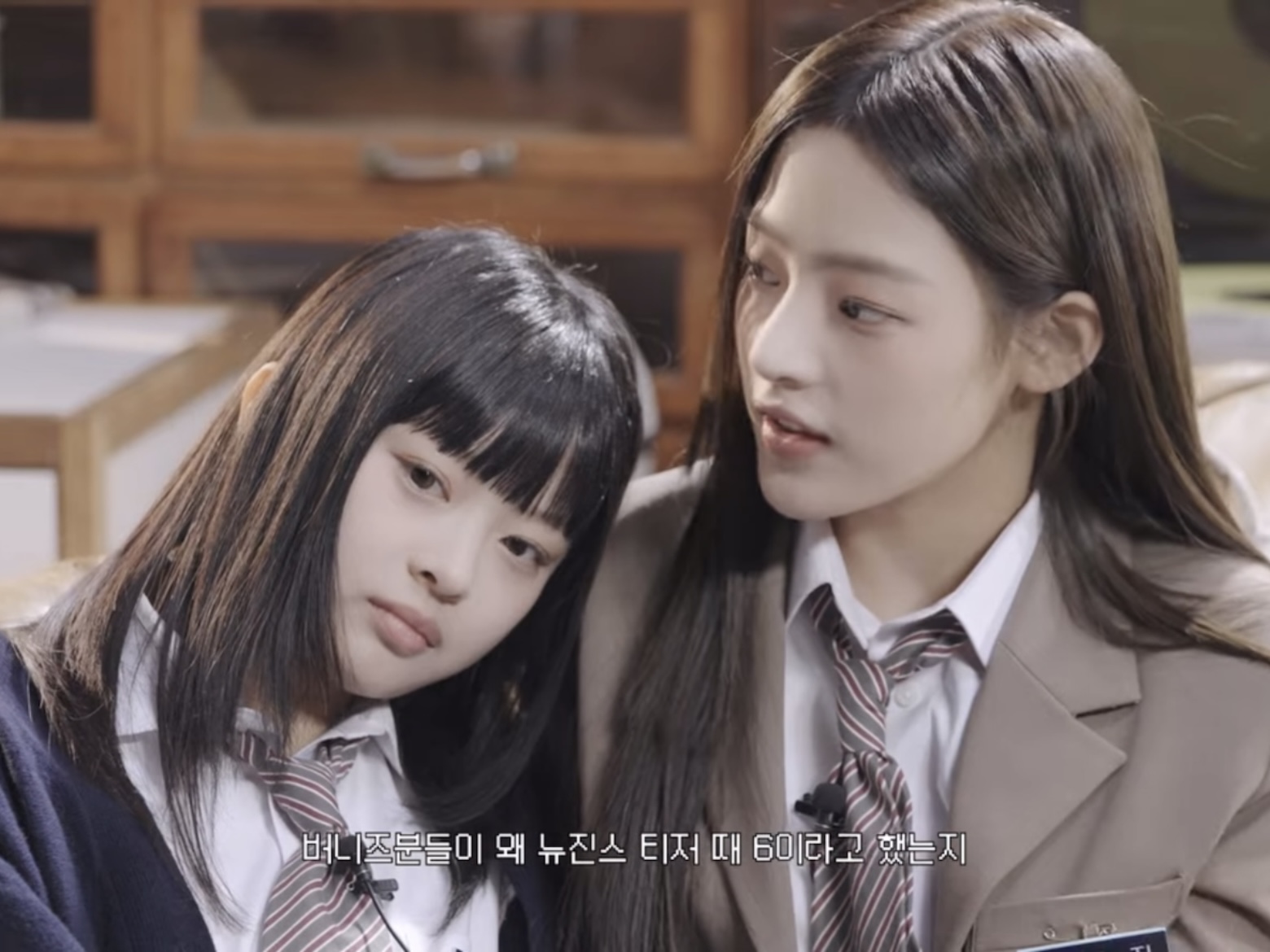 [잡담] 뉴진스 민지 하니 둘이 동갑인데 이미지만 보면 0살~615살정도 차이나는 거 같아 | 인스티즈