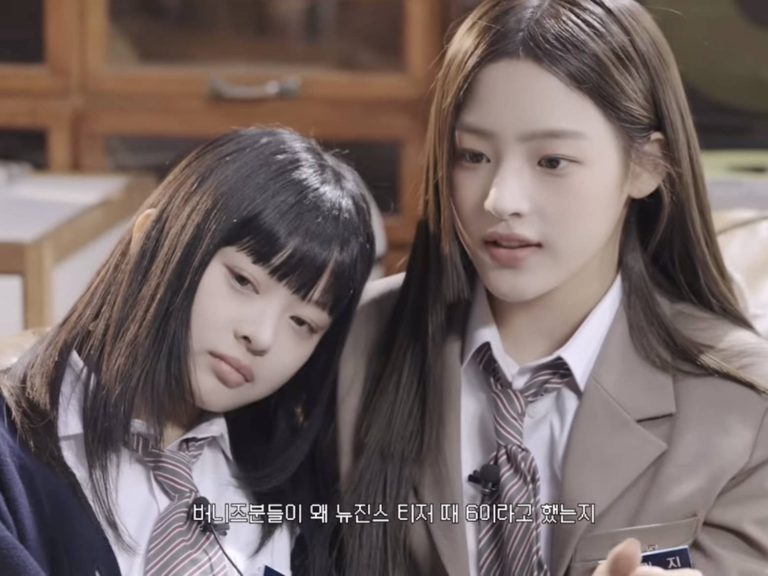 [잡담] 뉴진스 민지 하니 둘이 동갑인데 이미지만 보면 0살~615살정도 차이나는 거 같아 | 인스티즈