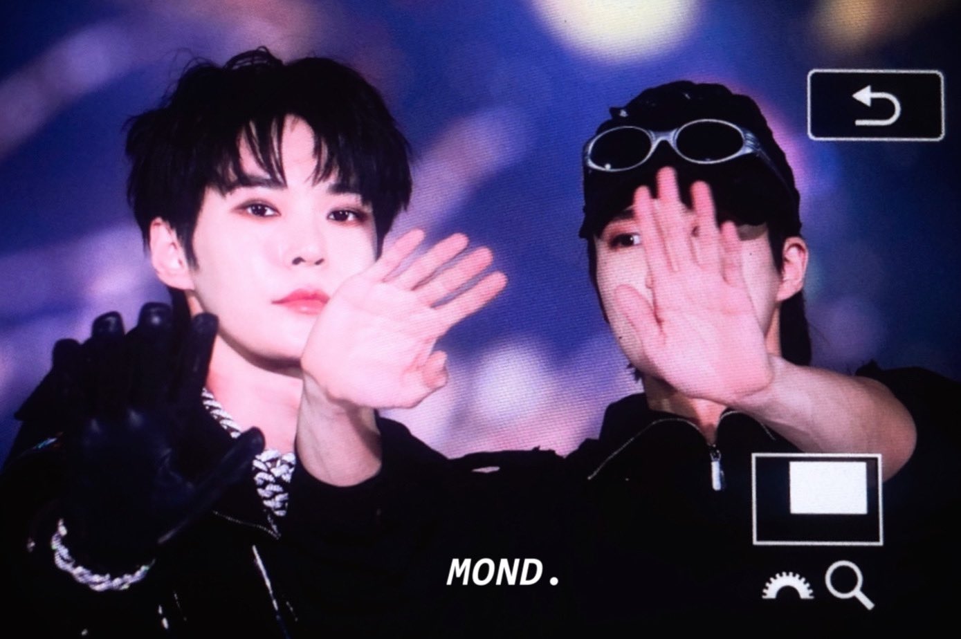 [잡담] 이런 연말 무대 때마다 도영이랑 제노 찾는법 개쉬움 | 인스티즈