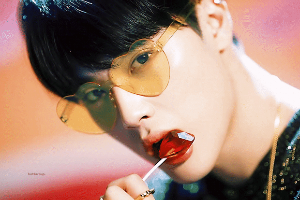 [잡담] 주학년 이런 표정? 바이브? 사진 더 잇어?? | 인스티즈