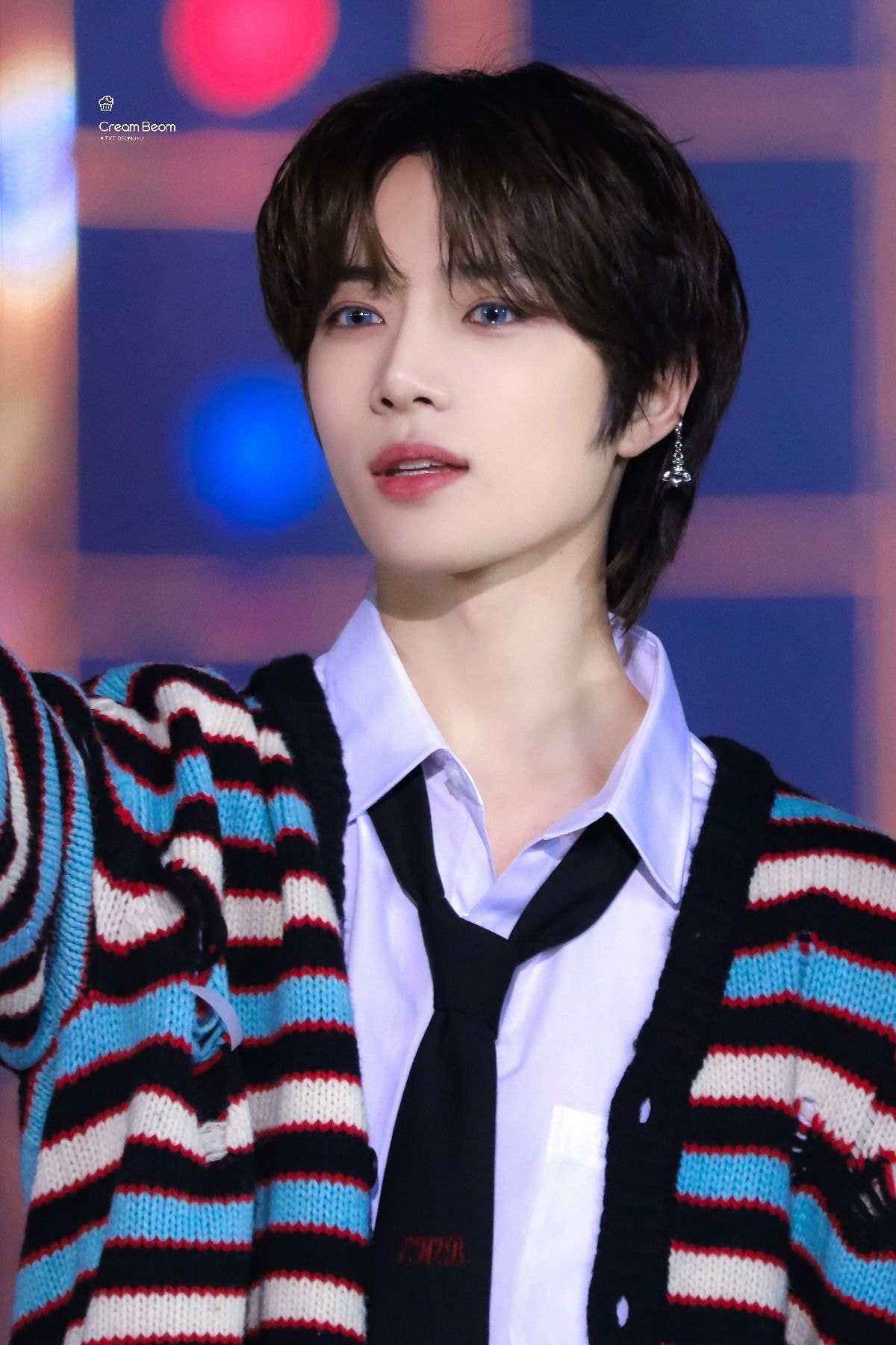 [잡담] 투바투 범규 진짜 예쁨 잘생김 완벽하게 섞어놓은 얼굴이야 | 인스티즈