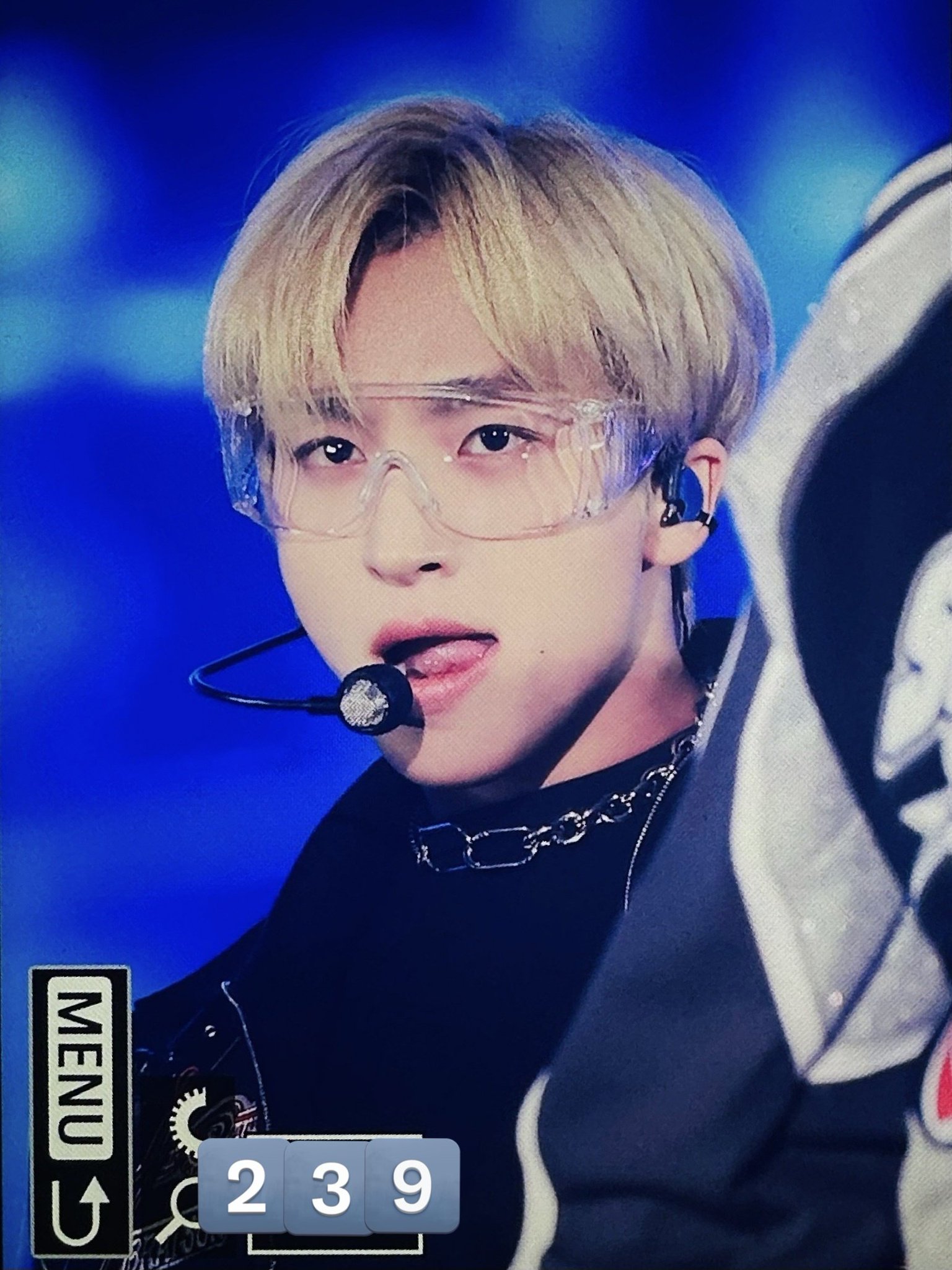 [잡담] 더보이즈 오늘 코디 ㄹㅇ 개zl린다 | 인스티즈