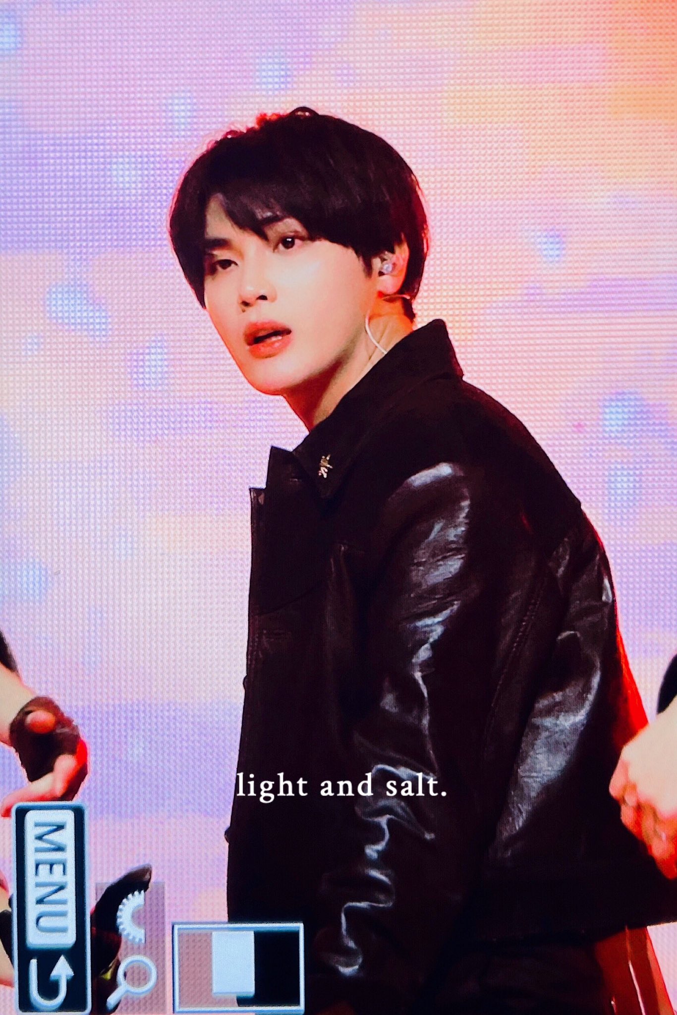 [잡담] 주학년 이렇게 생겨놓고 | 인스티즈