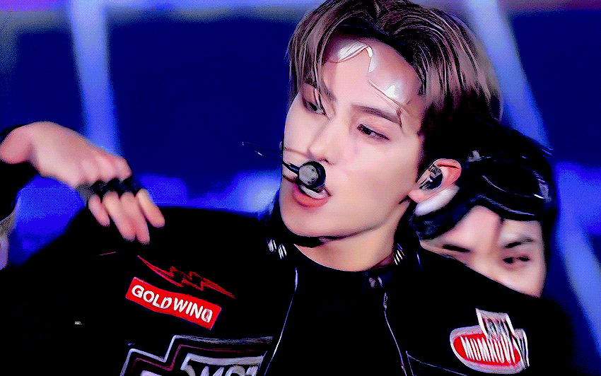 [잡담] 와 근데 나는 현재 데뷔초에도 되게 청순하고 몸 좋은 애가 데뷔했다고 생각했거든 | 인스티즈