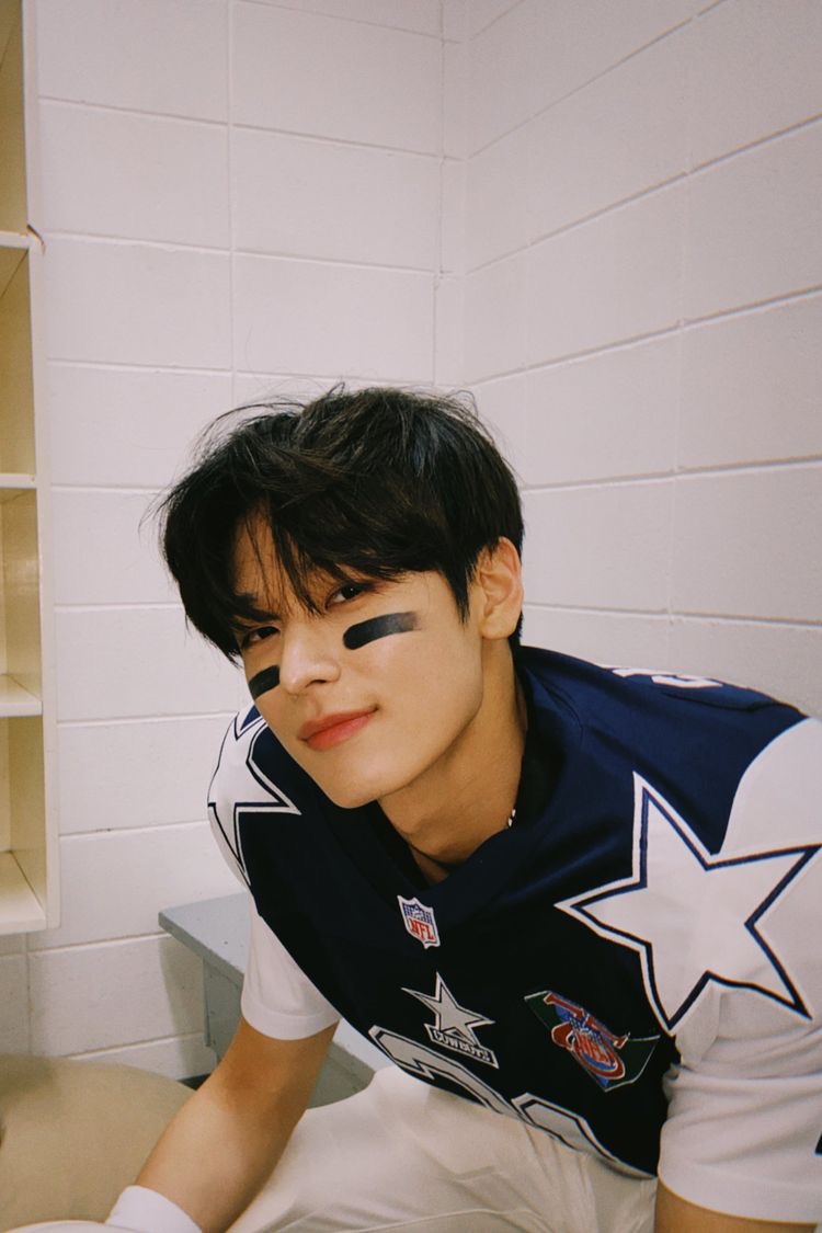 [잡담] 덥즈 주연 이 사진 출처 알 수 있을까 | 인스티즈