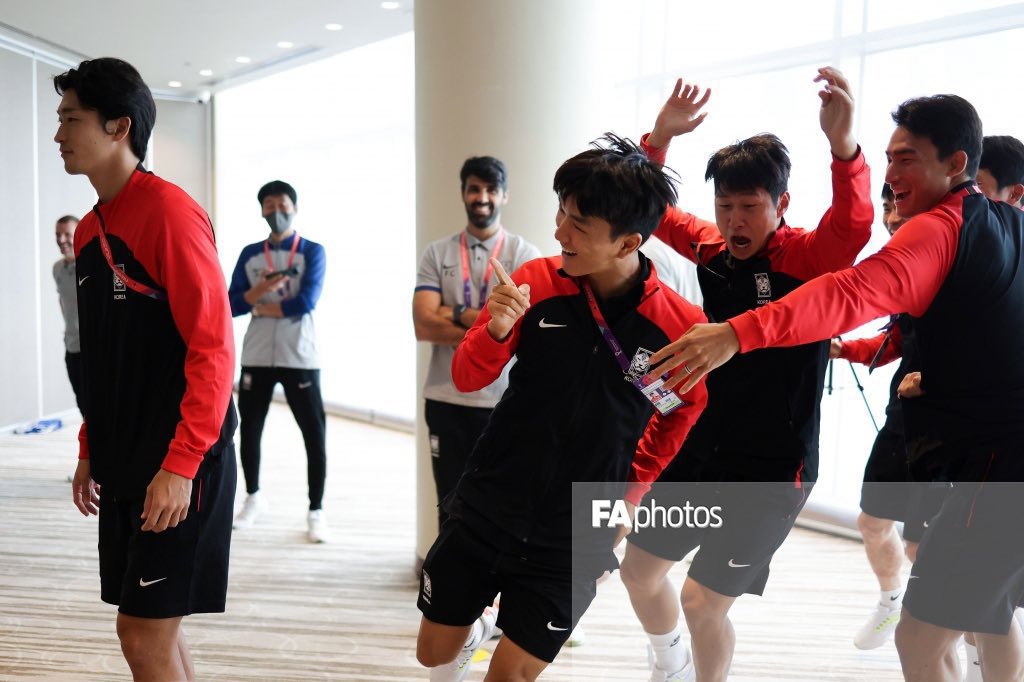 [잡담] 아니 어떻게 이렇게 야!! 쟤가 조규성 좋아한대~!!~! 같은 짤이 있을 수가 있음 | 인스티즈