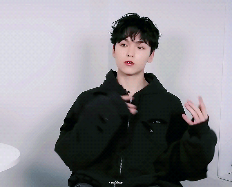 [잡담] 세븐틴 버논은 흑발이다 | 인스티즈