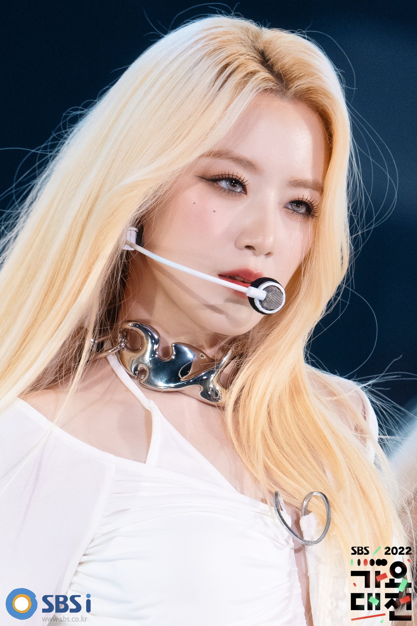 [잡담] 슈화 가요대전 현장포토 너무 아름다워 | 인스티즈