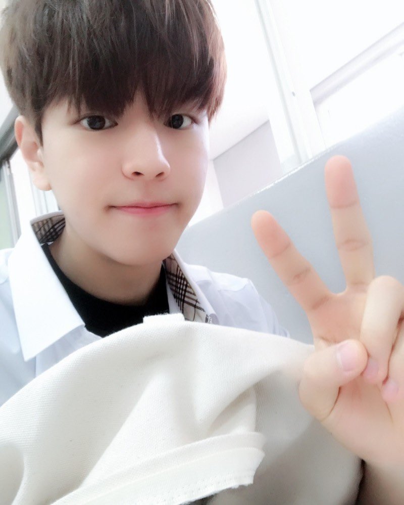 [잡담] 어떻게 졸사 하나에 안경이 벗겨지는 클리셰 발동이 존재할 수가 | 인스티즈