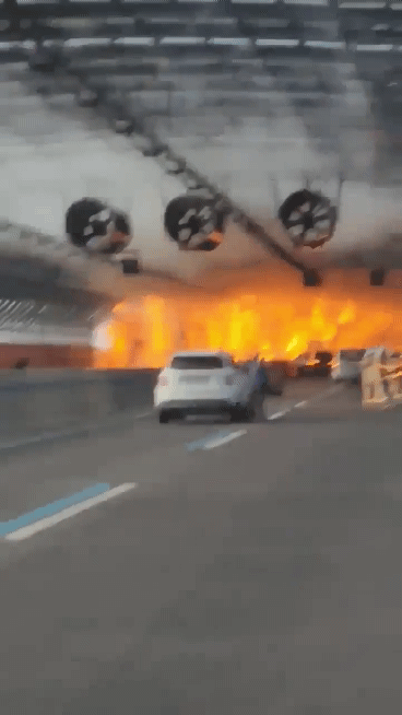 과천 고속도로 생각보다 불 너무 크게 났다ㅜㅜ | 인스티즈