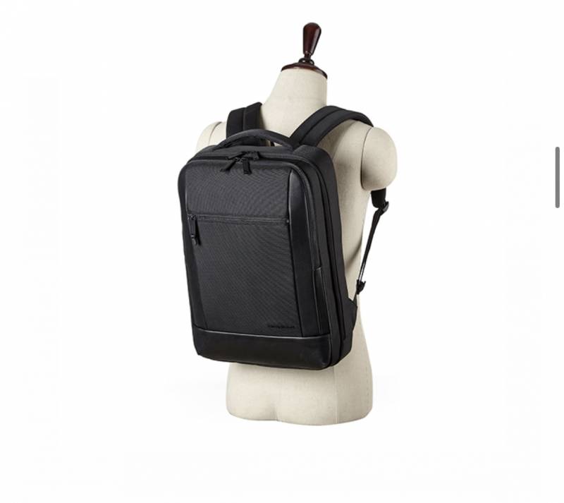 1월에 친오빠 생일선물로 백팩 해주려고 하는데 디자인 좀 골라줘!! | 인스티즈