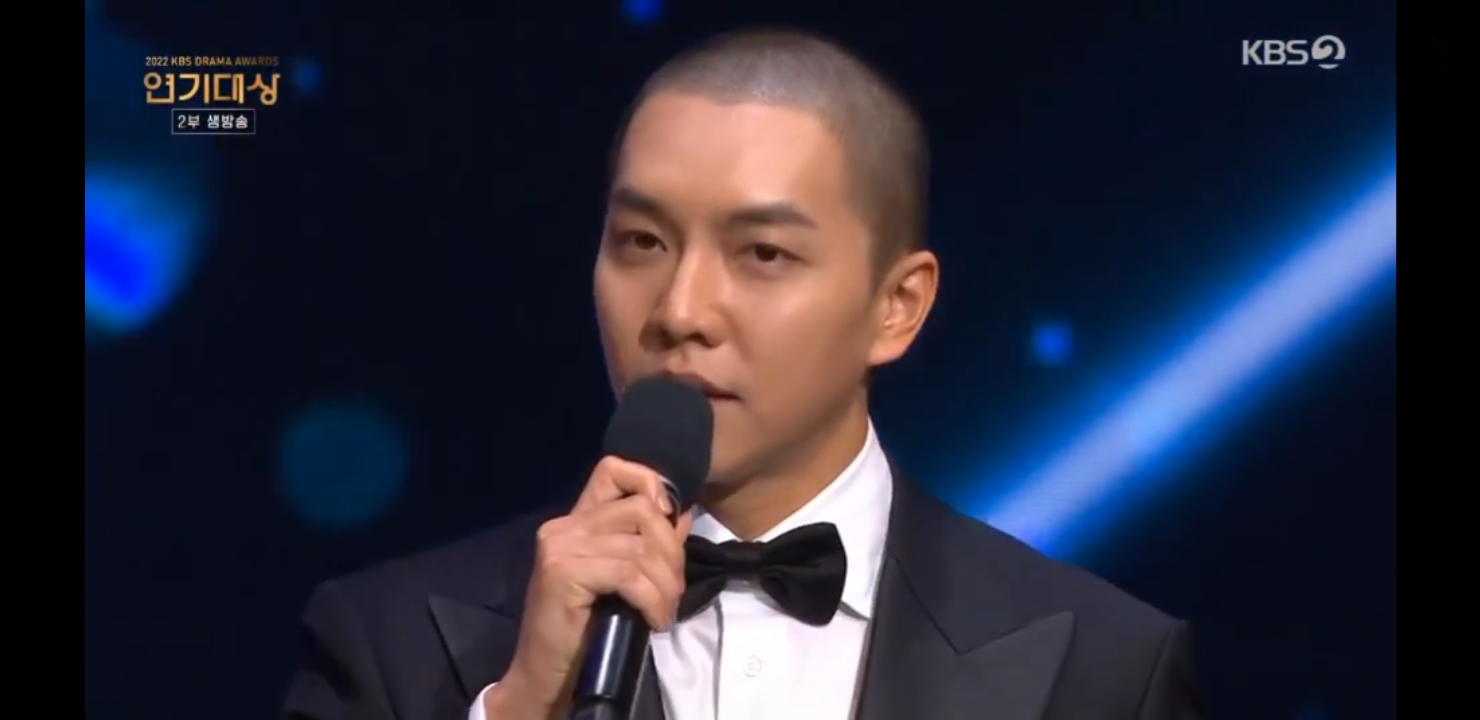 [잡담] 이승기 요즘 뭐 찍어?? | 인스티즈