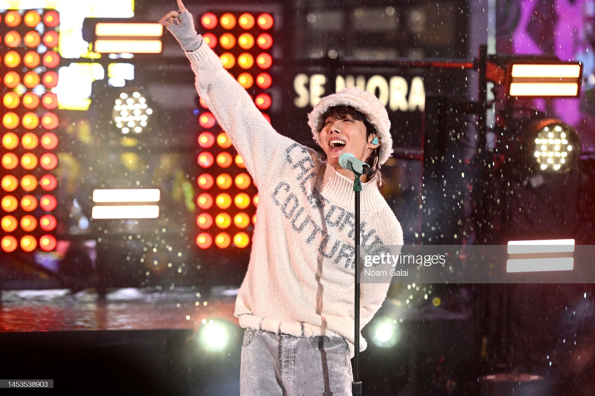 [잡담] 방탄 제이홉 게티뜬거 진짜 천사같다... | 인스티즈