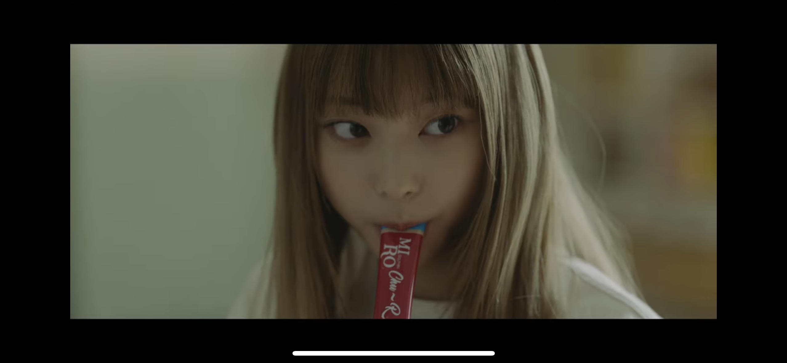 [잡담] OMG 뮤비에서 츄르 먹는 강고양이 | 인스티즈