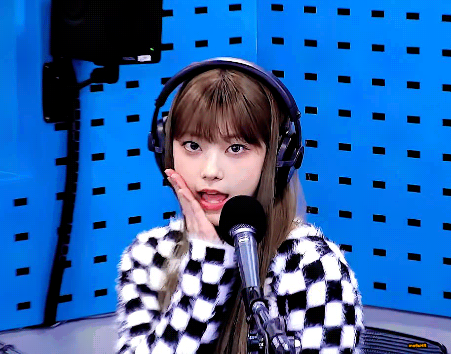 [잡담] 강해린 오늘 라디오에서 어머나 하고 정체 들킴.... | 인스티즈