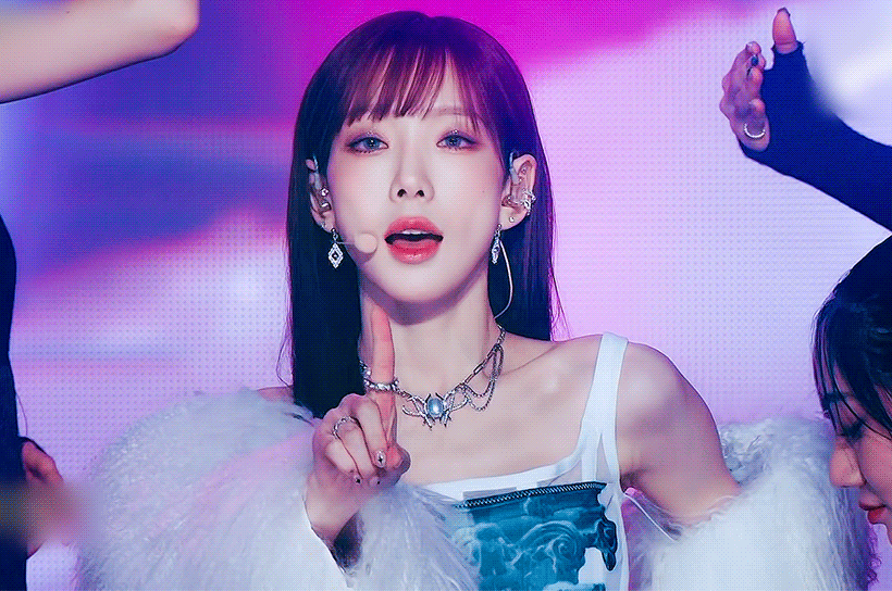 [잡담] 태연 목걸이 만원짜리래.... | 인스티즈