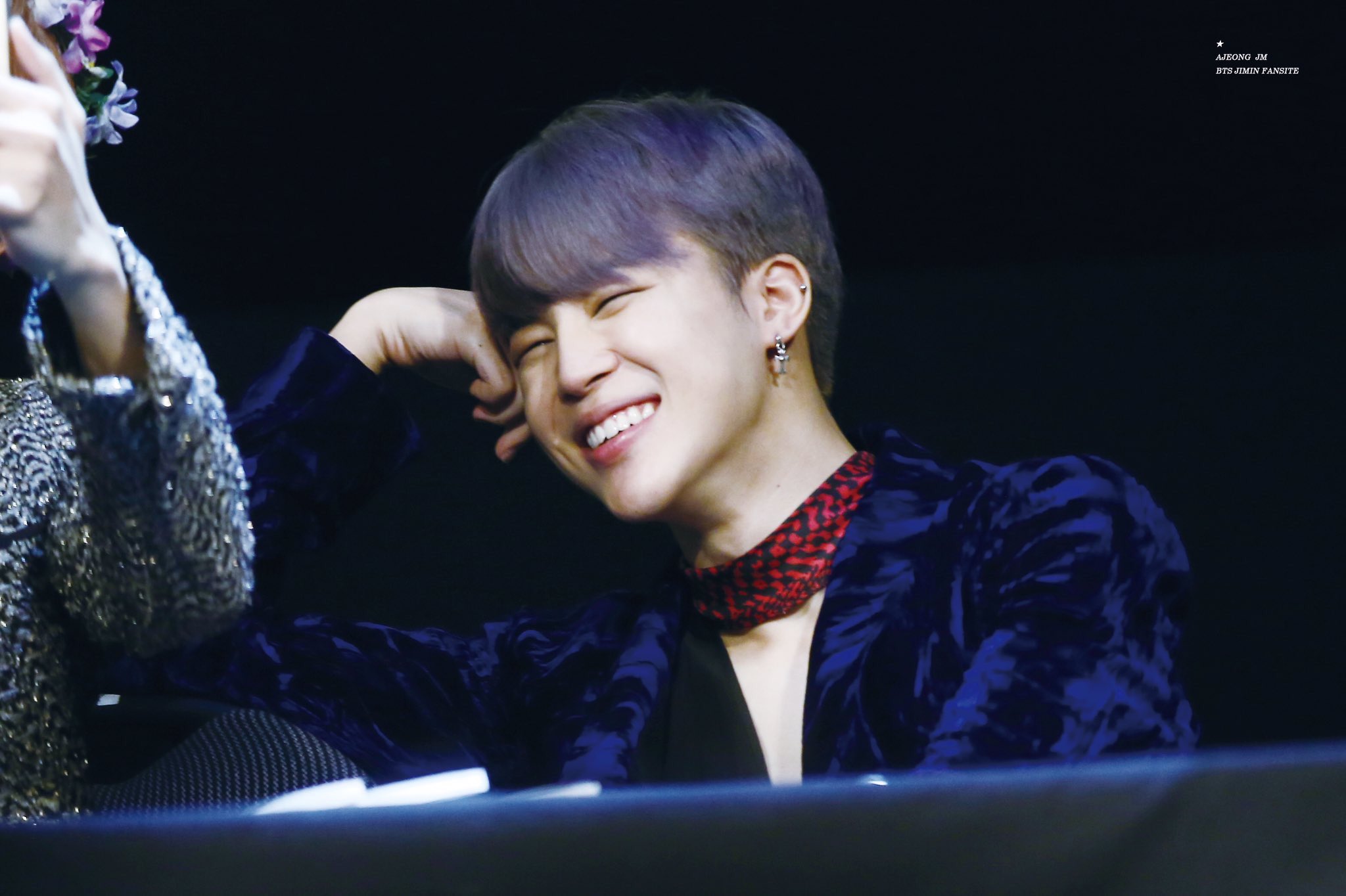 [잡담] 태양지민 눈웃음즈 하자 | 인스티즈