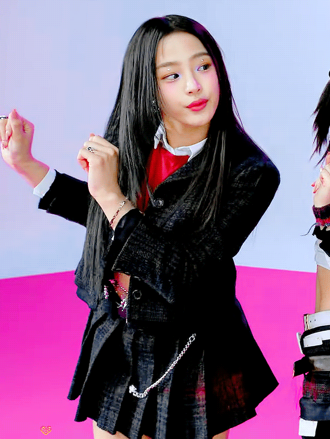 [잡담] 뉴진스 이 착장도 음방 돌겠지? | 인스티즈