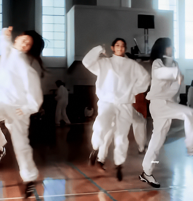 [잡담] 뉴진스 OMG 이 춤 좋아 | 인스티즈