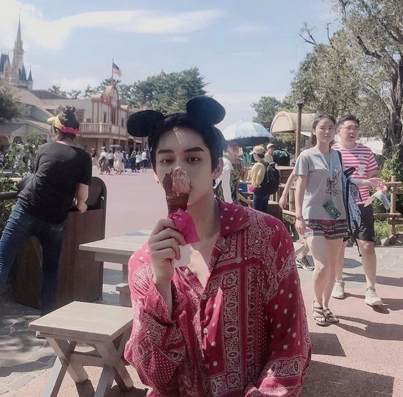 [잡담] 보플 김지웅 레전드는 디즈니랜드 김지웅임 | 인스티즈