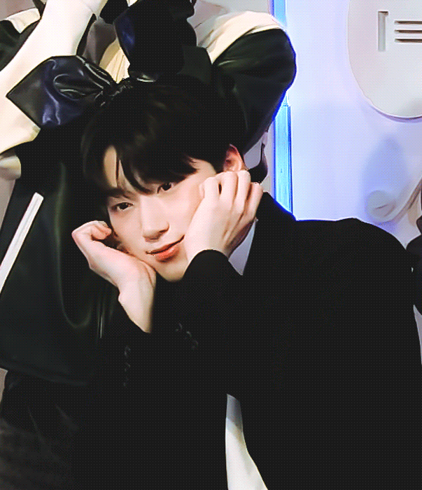 [잡담] 최산 요즘 왜케 설레게 생김 | 인스티즈