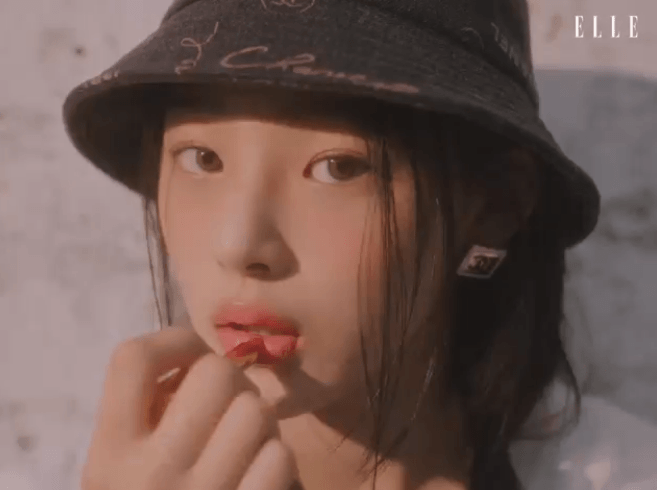 [정리글] 이때싶 끌올하는 김민지 첫 샤넬 화보 | 인스티즈