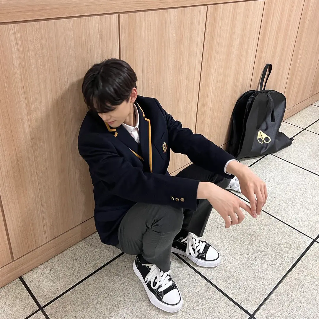 독자1선물하기님 방장이면서 왜 글 안 쓰세요? 펑댓 아니고 전이정임 답글5분 전 | 인스티즈