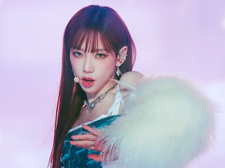 [잡담] 이 앞머리 연예인이라 이뿐걸까..? | 인스티즈