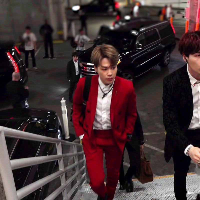 [잡담] 방탄 지민 이것도 디올 수트였구나 | 인스티즈