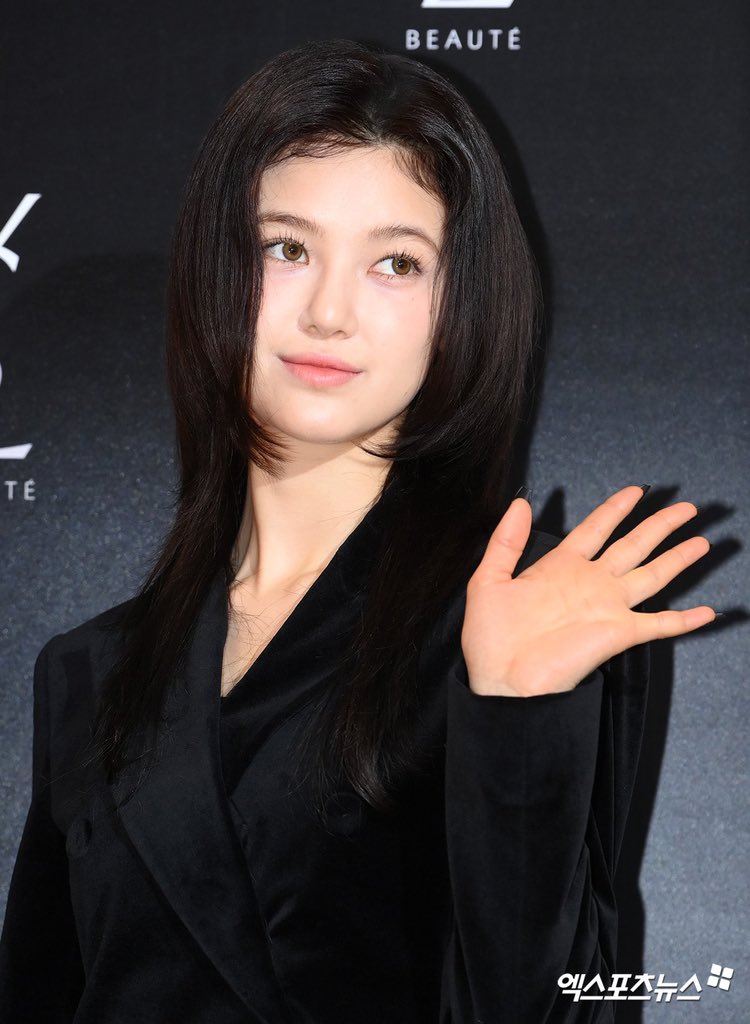 [잡담] 뉴진스 다니 입생뷰티 행사 갔당 | 인스티즈