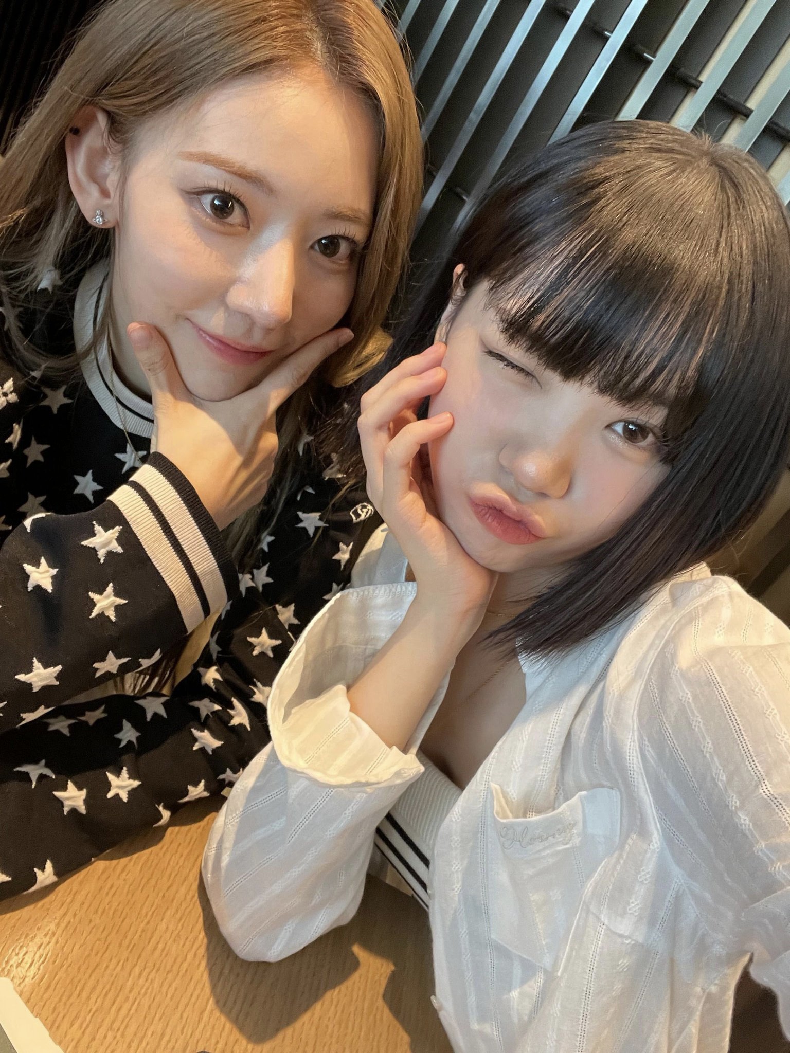 [잡담] 합성이냐 아니냐 말 갈려서 좌우반전 해옴 | 인스티즈