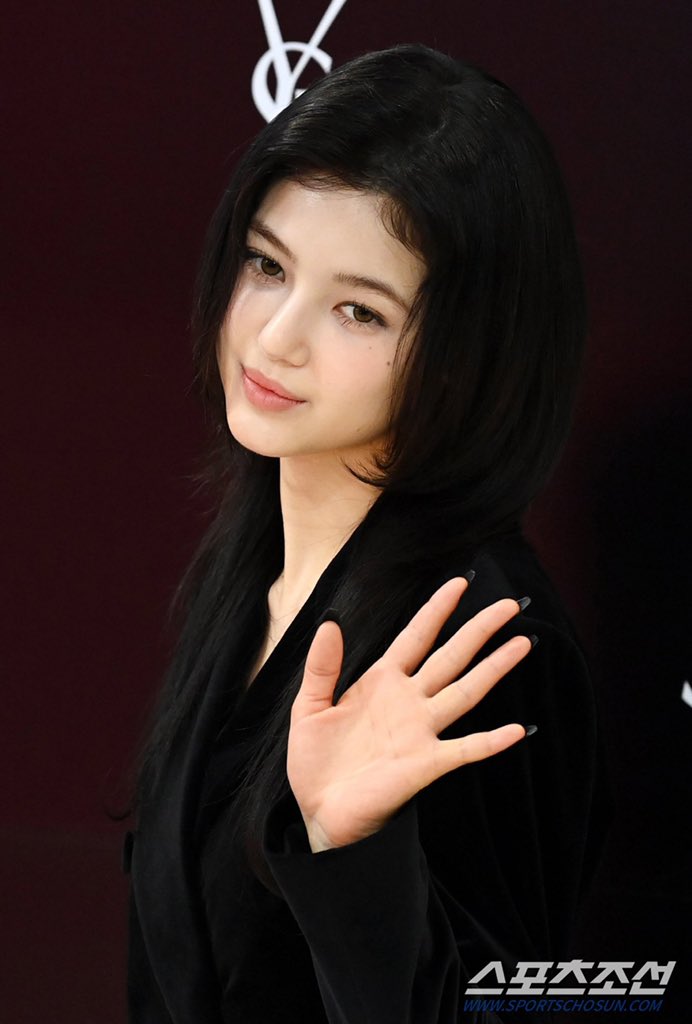 [잡담] 뉴진스 다니 입생뷰티 행사 갔당 | 인스티즈